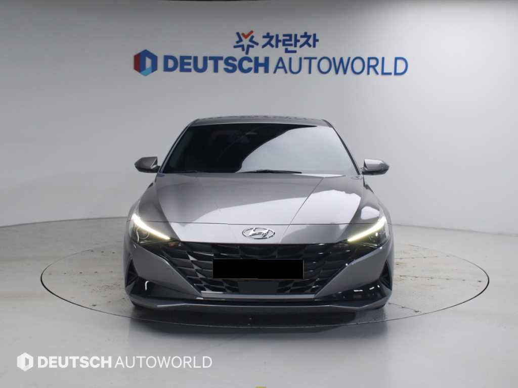 Hyundai Avante — photo 02
