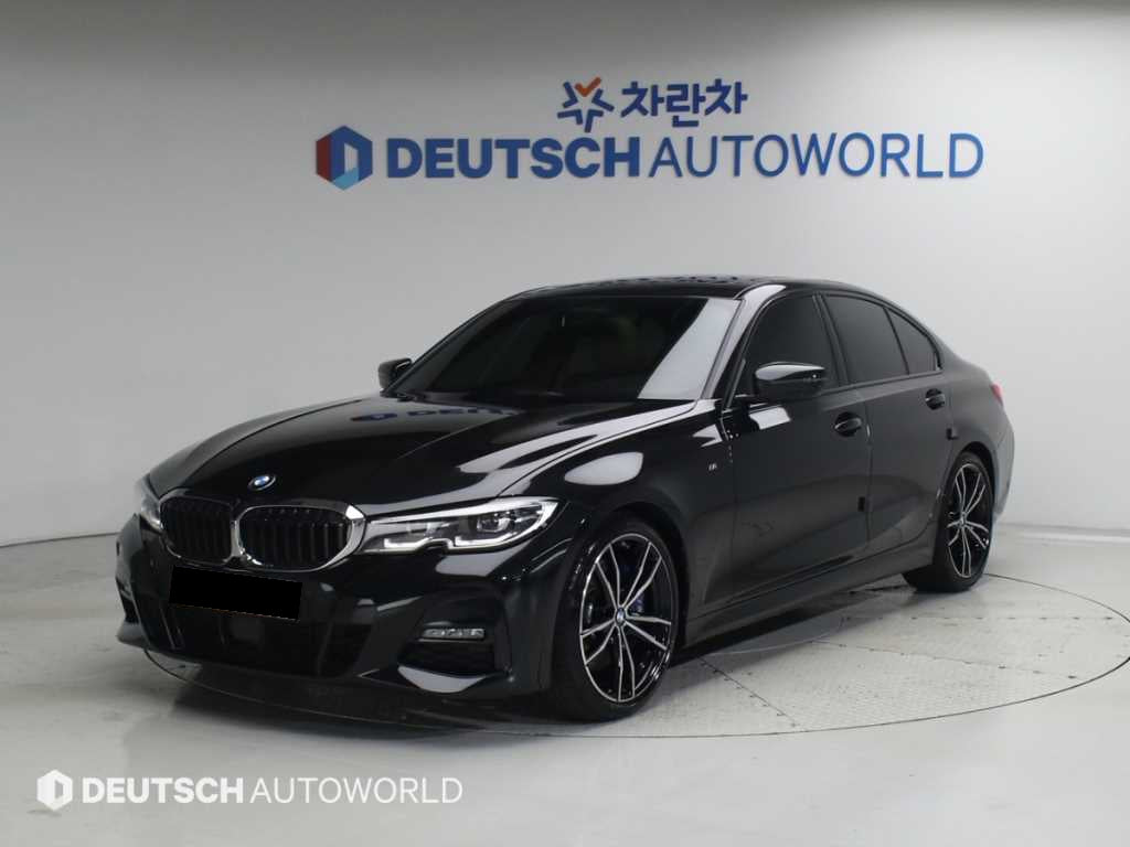 BMW 3-Series — photo 01