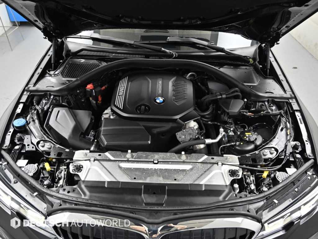 BMW 3-Series — photo 06