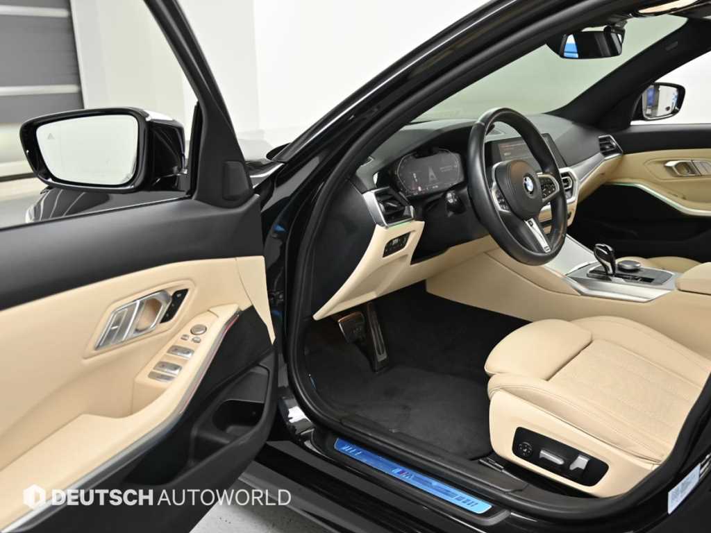 BMW 3-Series — photo 11