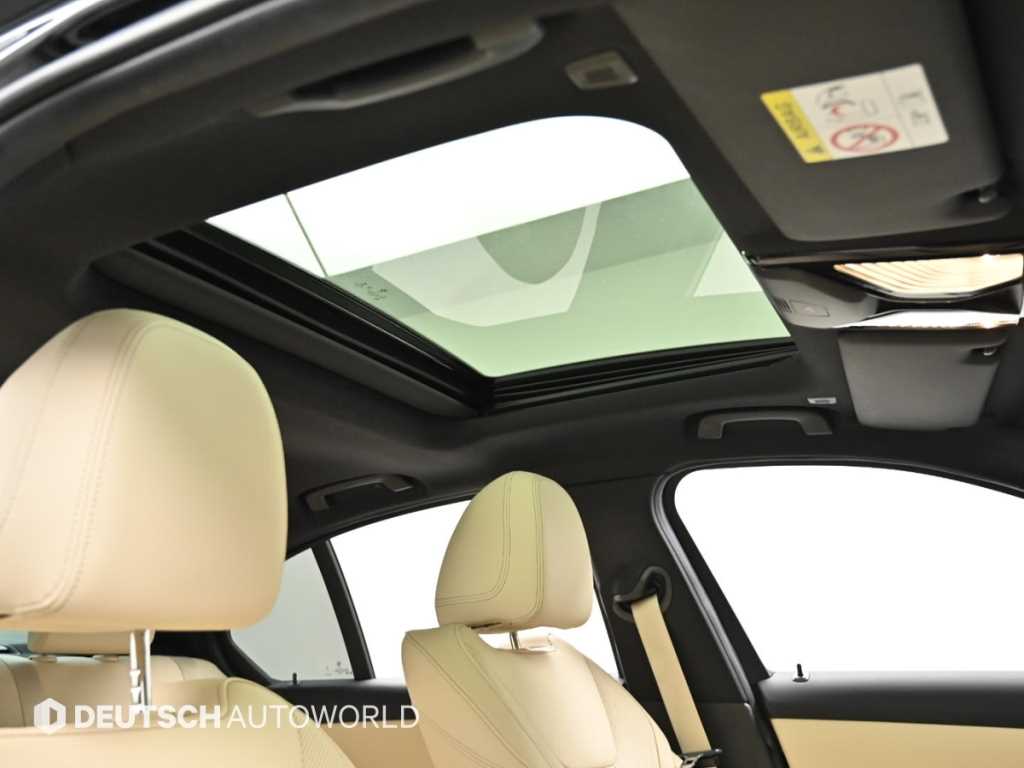 BMW 3-Series — photo 18