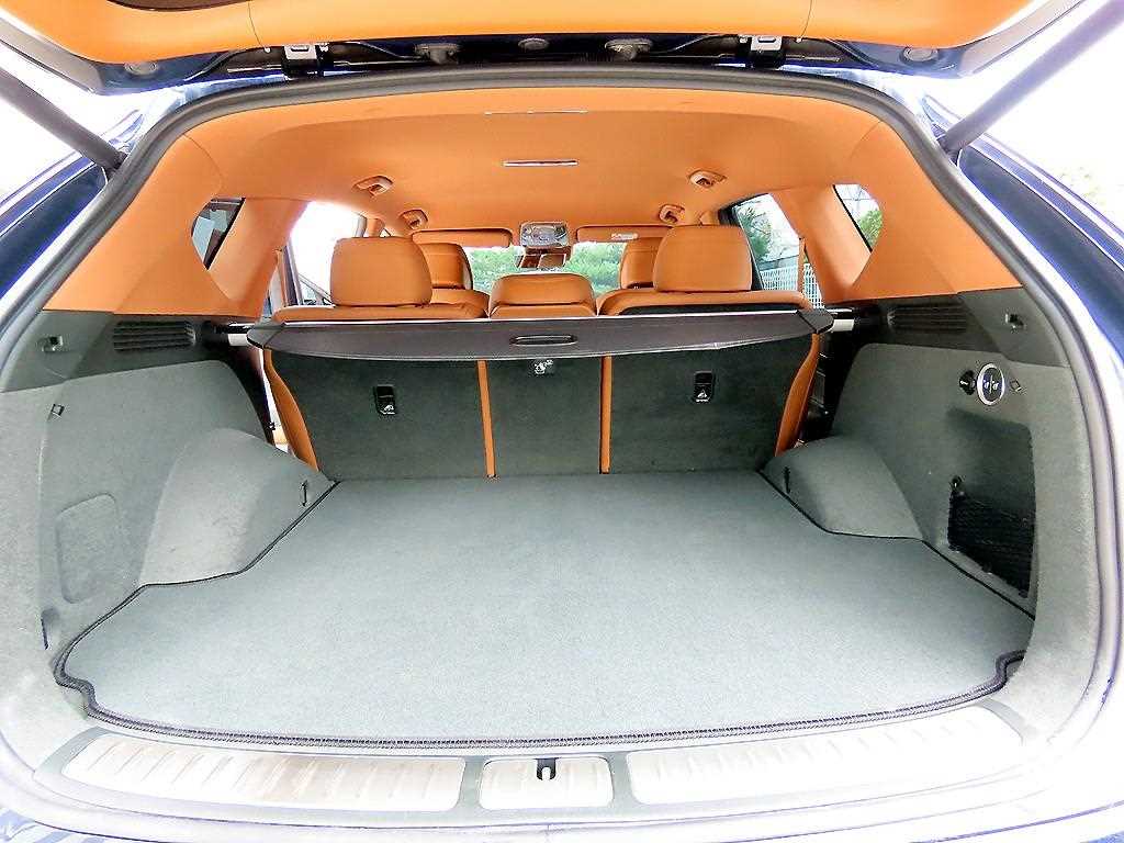 Genesis GV80 — photo 17