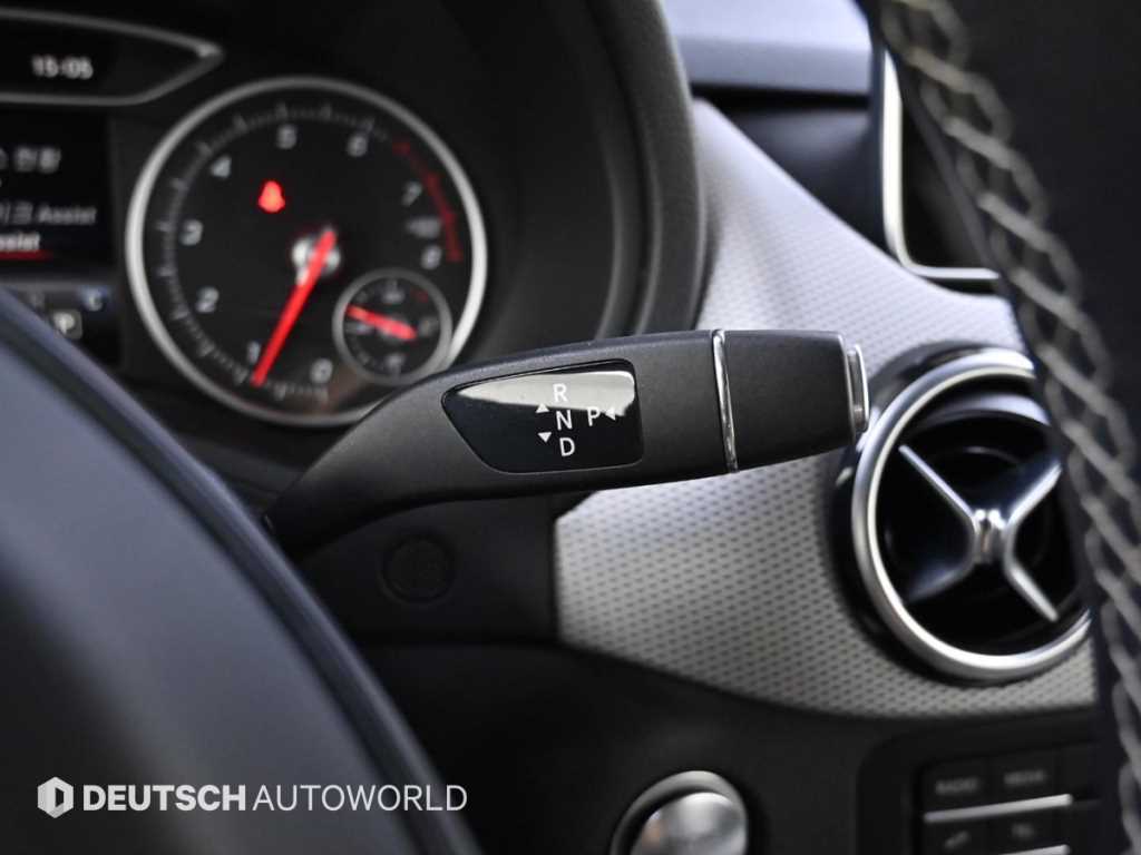 Mercedes-Benz B-Class — photo 09