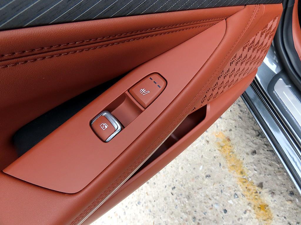 Kia K8 — photo 15