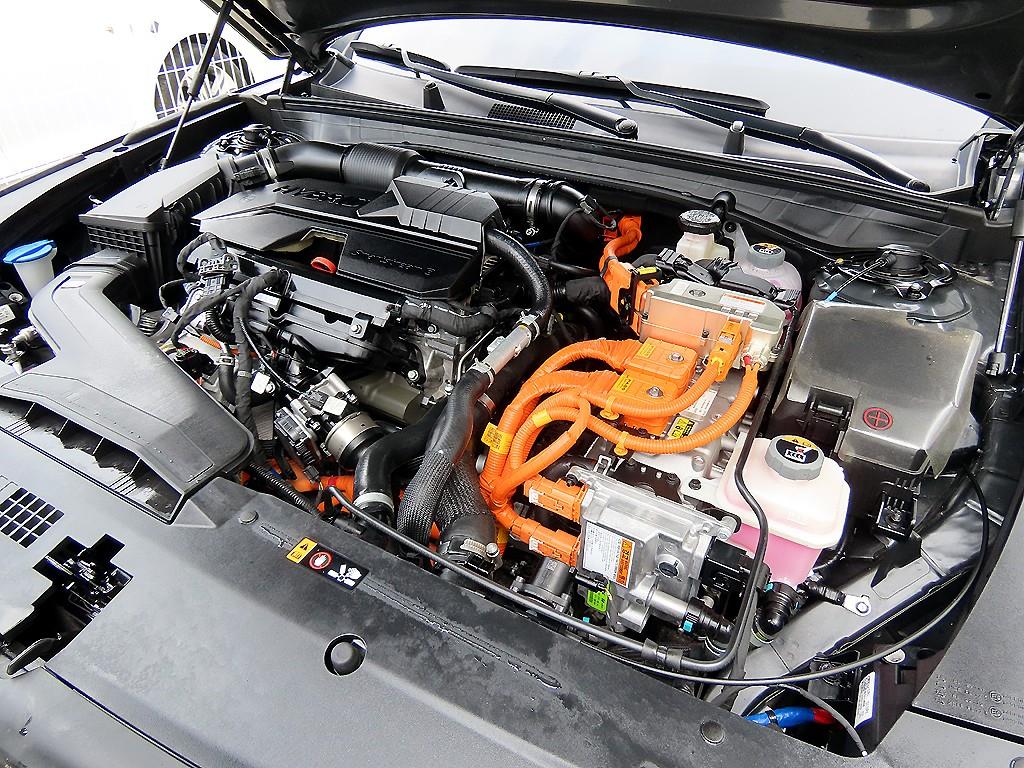 Kia K8 — photo 19
