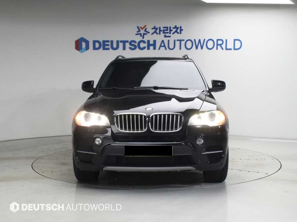 BMW X5 — photo 03