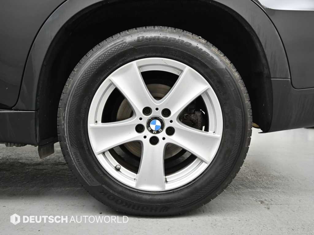 BMW X5 — photo 05
