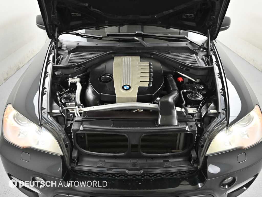 BMW X5 — photo 06