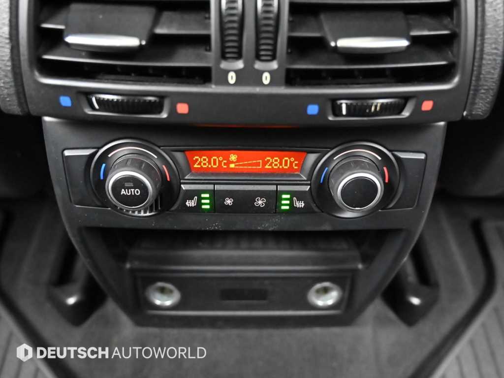 BMW X5 — photo 16