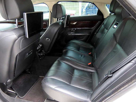Jaguar XJ — photo 06