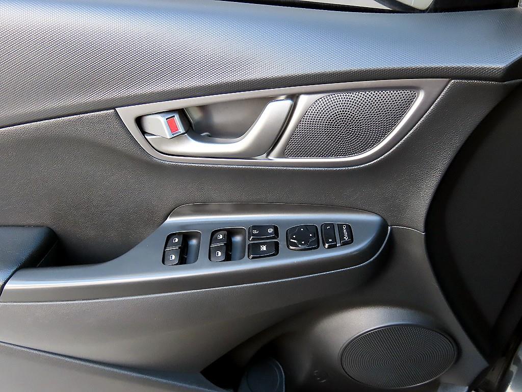 Hyundai Kona — photo 11