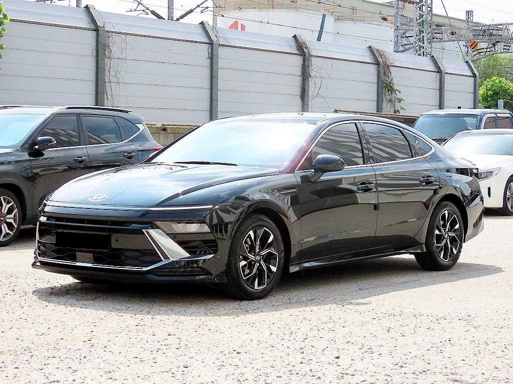Hyundai Sonata — photo 02