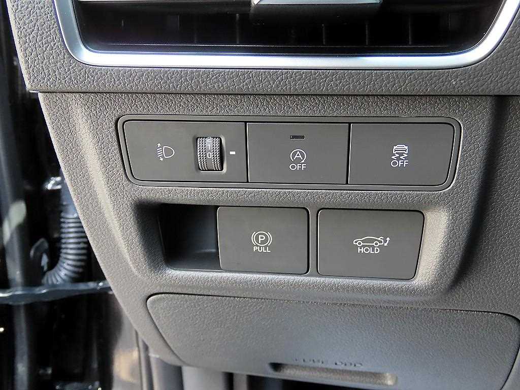 Hyundai Sonata — photo 12