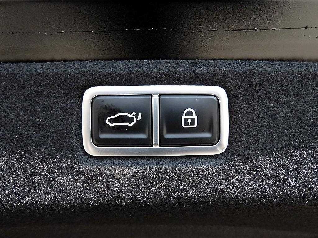 Hyundai Sonata — photo 18