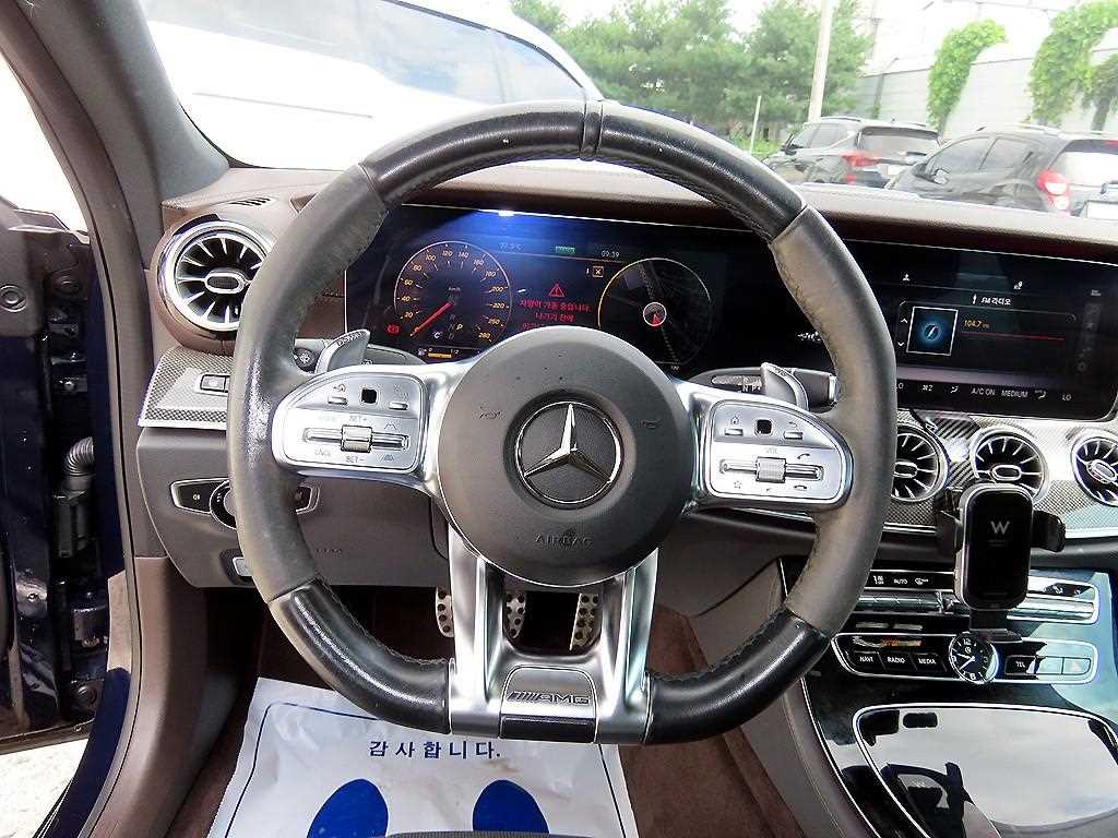 Mercedes-Benz CLS-Class — photo 08