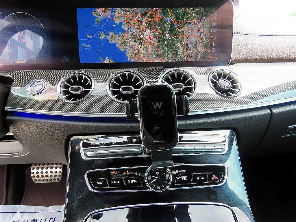 Mercedes-Benz CLS-Class — photo 14