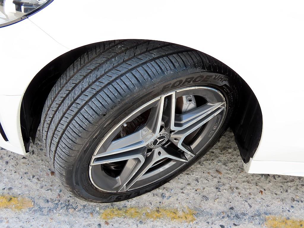 Mercedes-Benz C-Class — photo 20