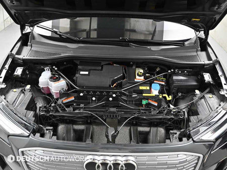 Audi Q4 e-tron — photo 06