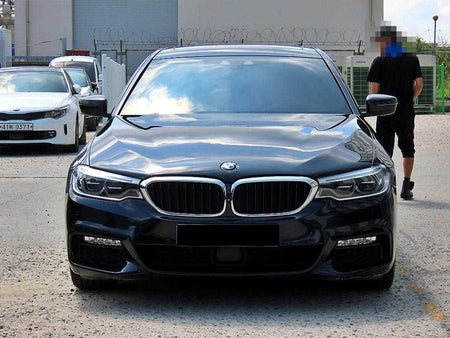 BMW 5-Series — photo 01