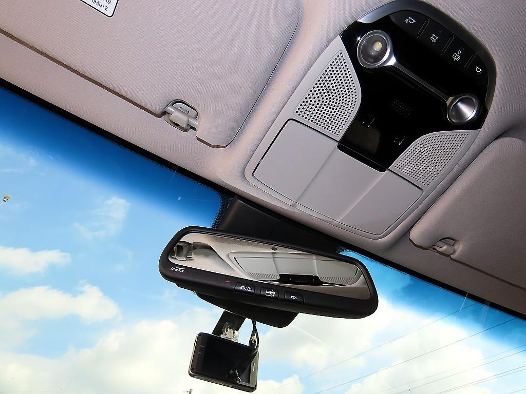 Hyundai Grandeur — photo 16