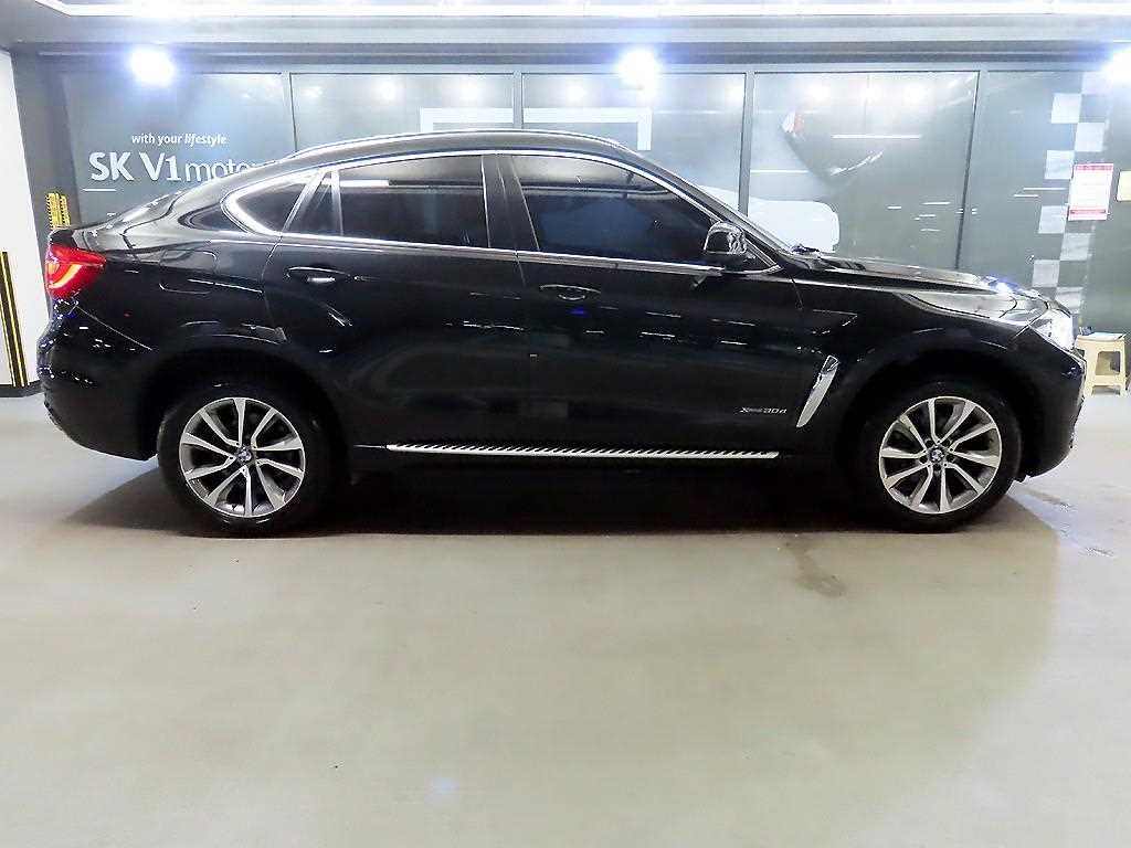 BMW X6 — photo 03