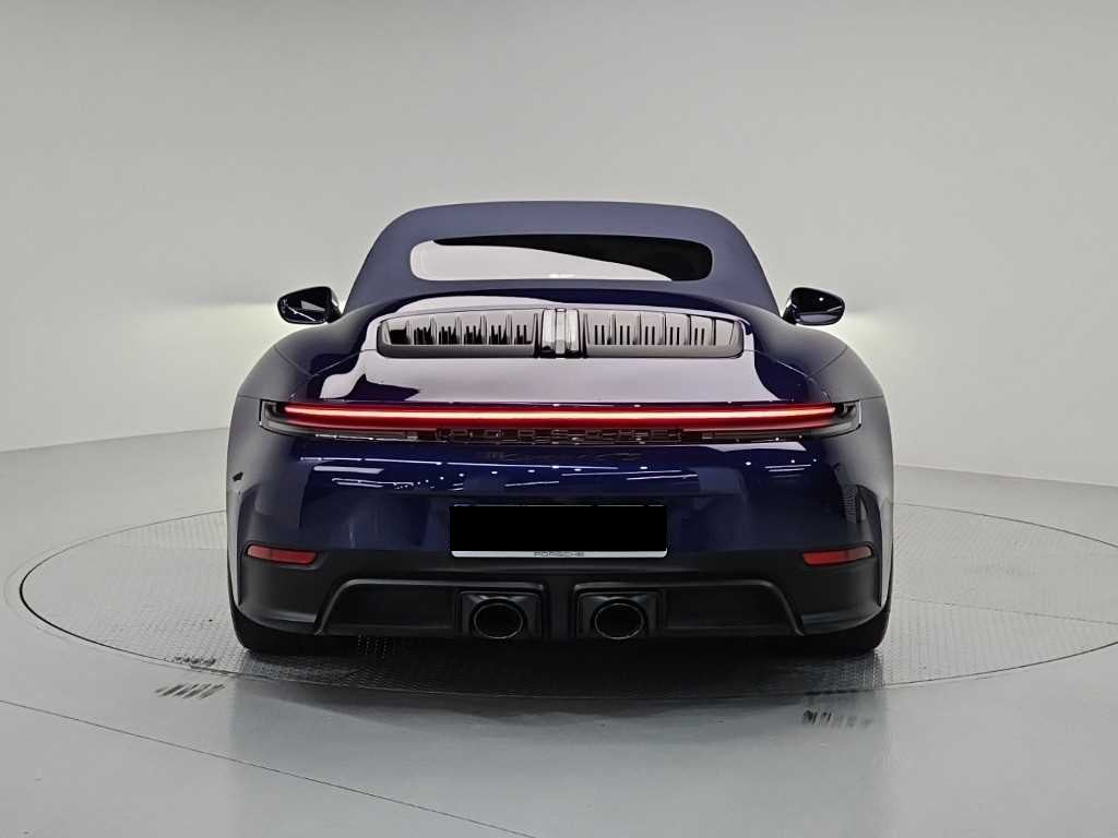 Porsche 911 — photo 03