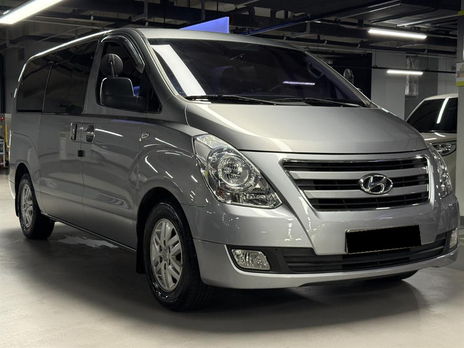 Hyundai Starex — photo 02