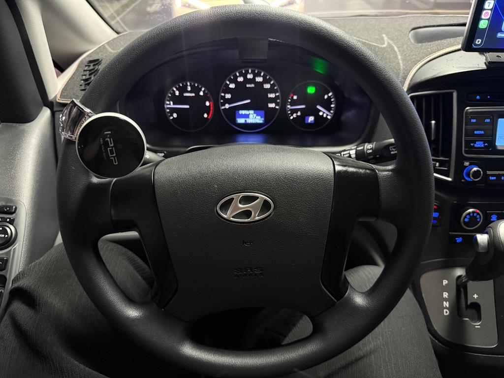 Hyundai Starex — photo 09