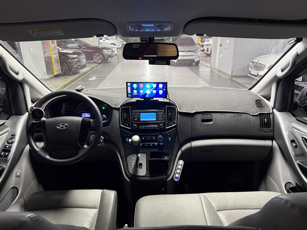 Hyundai Starex — photo 14