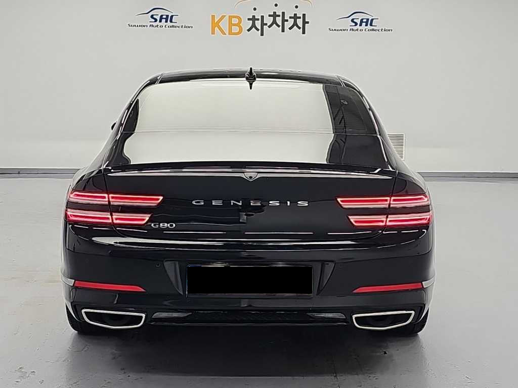 Genesis G80 — photo 03