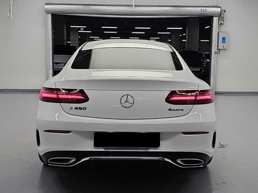 Mercedes-Benz E-Class — photo 03