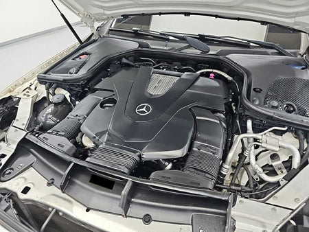 Mercedes-Benz E-Class — photo 05