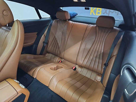 Mercedes-Benz E-Class — photo 12