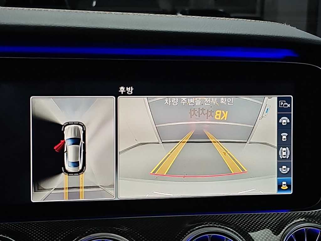Mercedes-Benz E-Class — photo 15