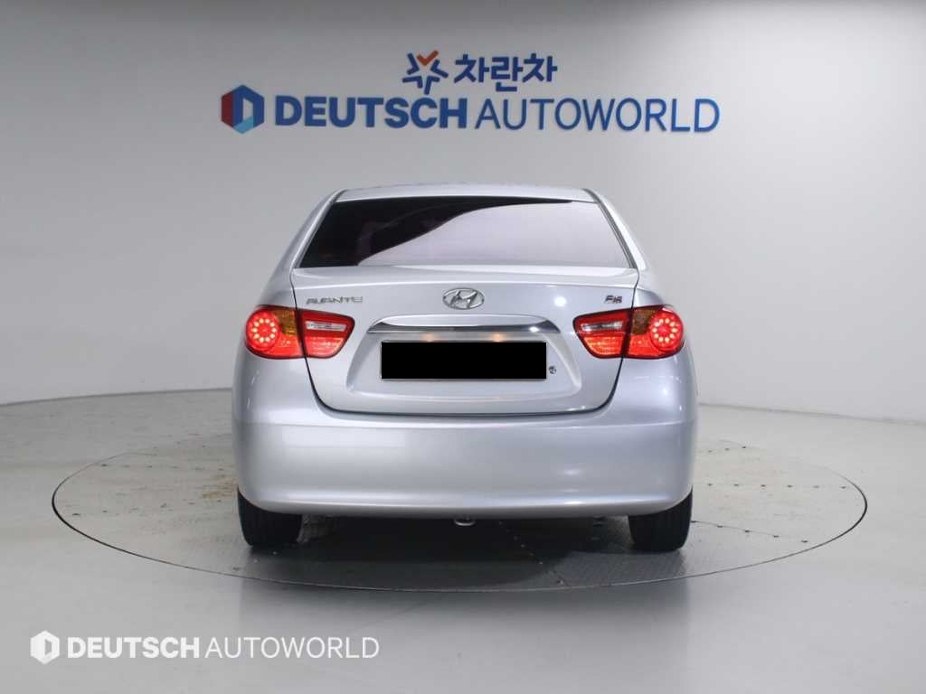 Hyundai Avante — photo 04