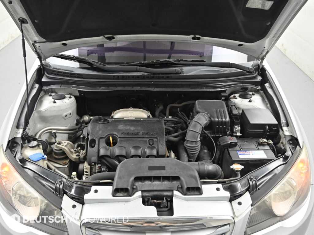 Hyundai Avante — photo 06