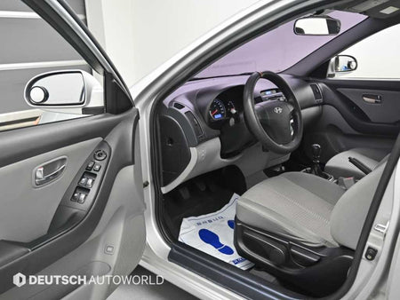 Hyundai Avante — photo 11