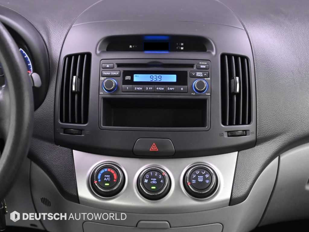 Hyundai Avante — photo 14