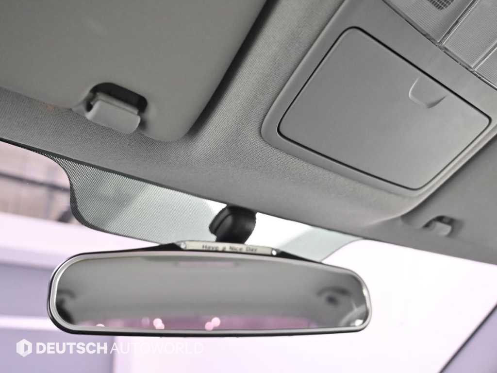 Hyundai Avante — photo 18