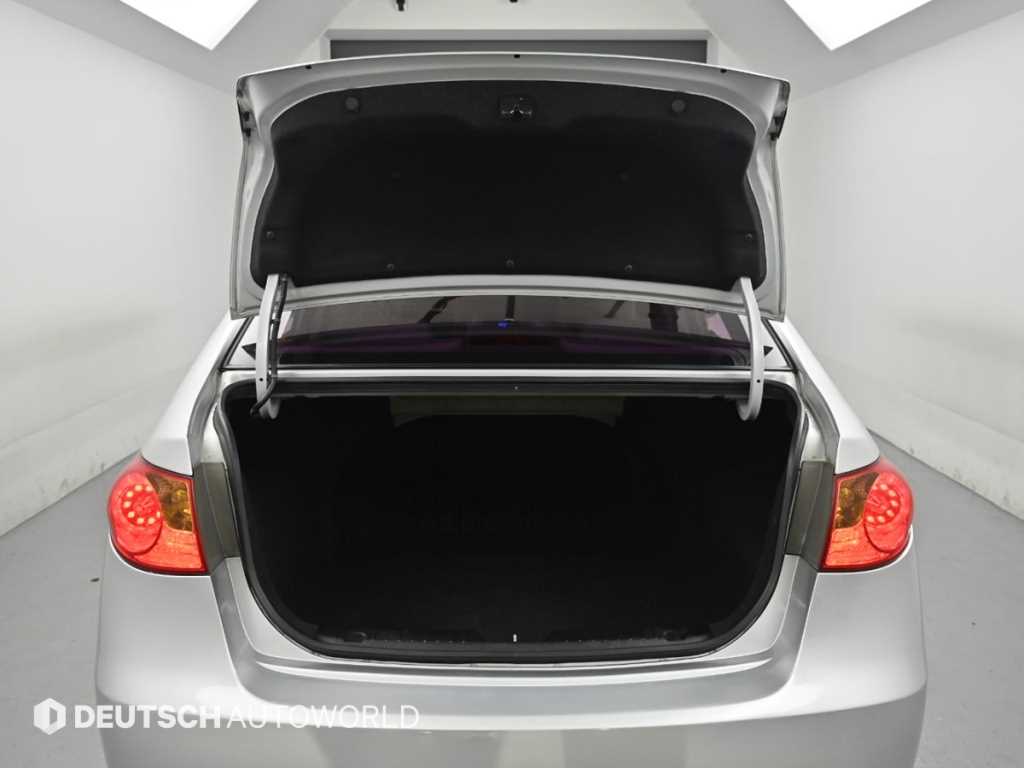 Hyundai Avante — photo 19