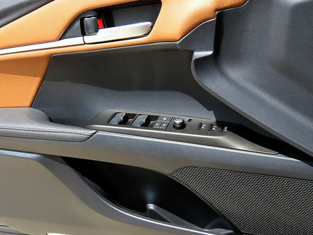Toyota Camry — photo 12
