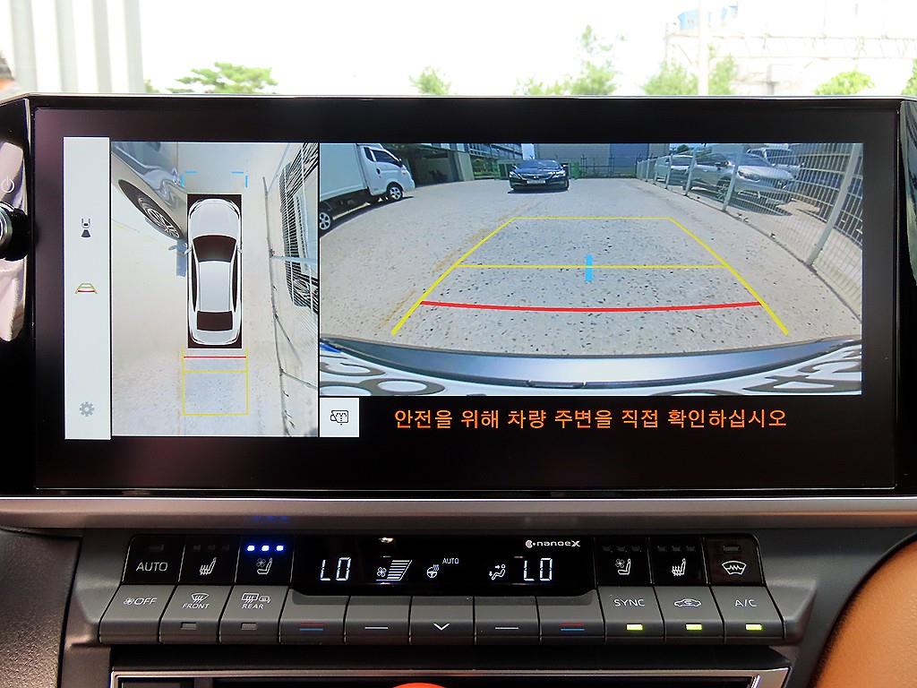 Toyota Camry — photo 15