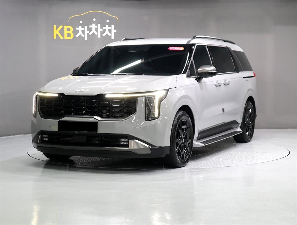 Kia Carnival — photo 01
