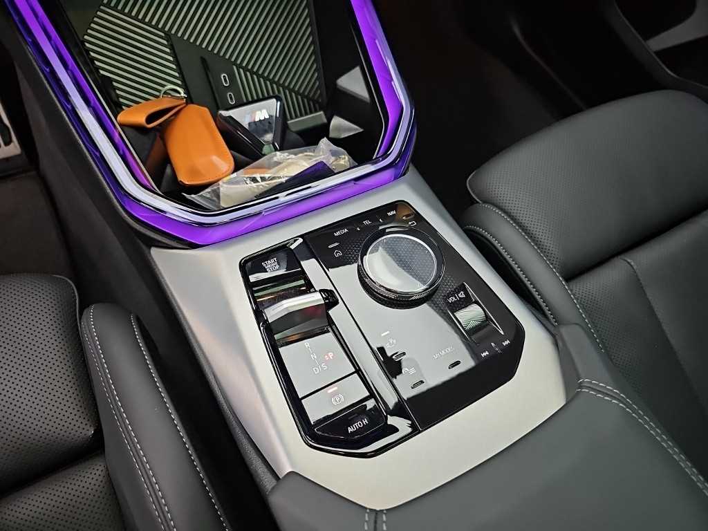 BMW X3 — photo 08