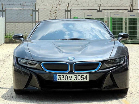 BMW i8 — photo 01