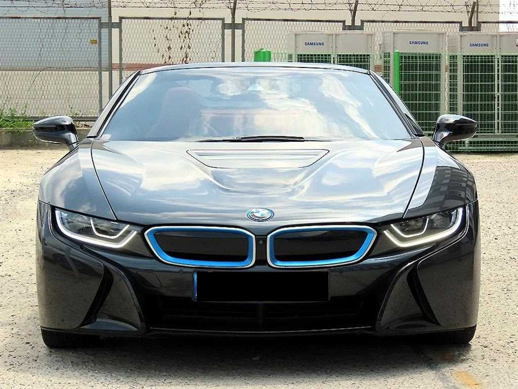 BMW i8 — photo 05