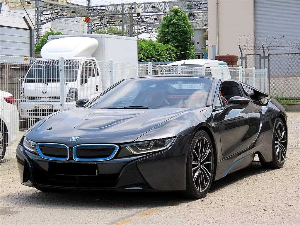 BMW i8 — photo 06