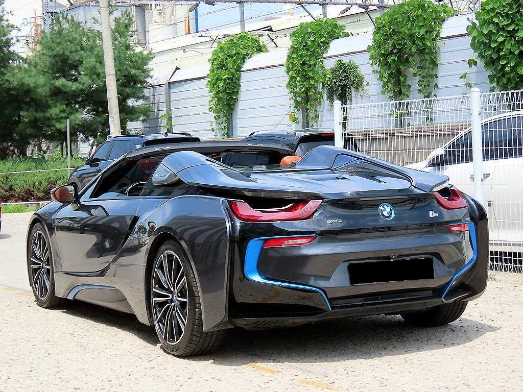 BMW i8 — photo 07
