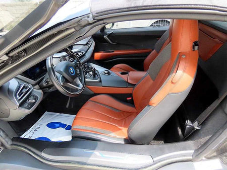 BMW i8 — photo 09