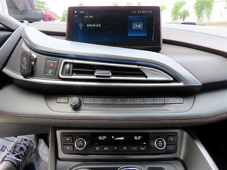 BMW i8 — photo 16